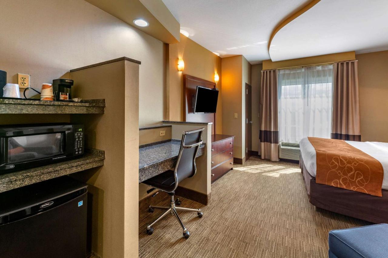 Comfort Suites Perrysburg - Toledo South Εξωτερικό φωτογραφία