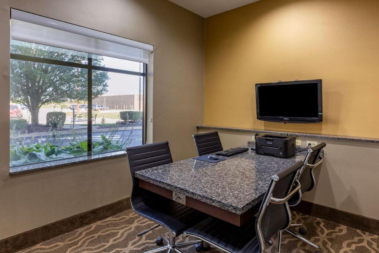 Comfort Suites Perrysburg - Toledo South Εξωτερικό φωτογραφία