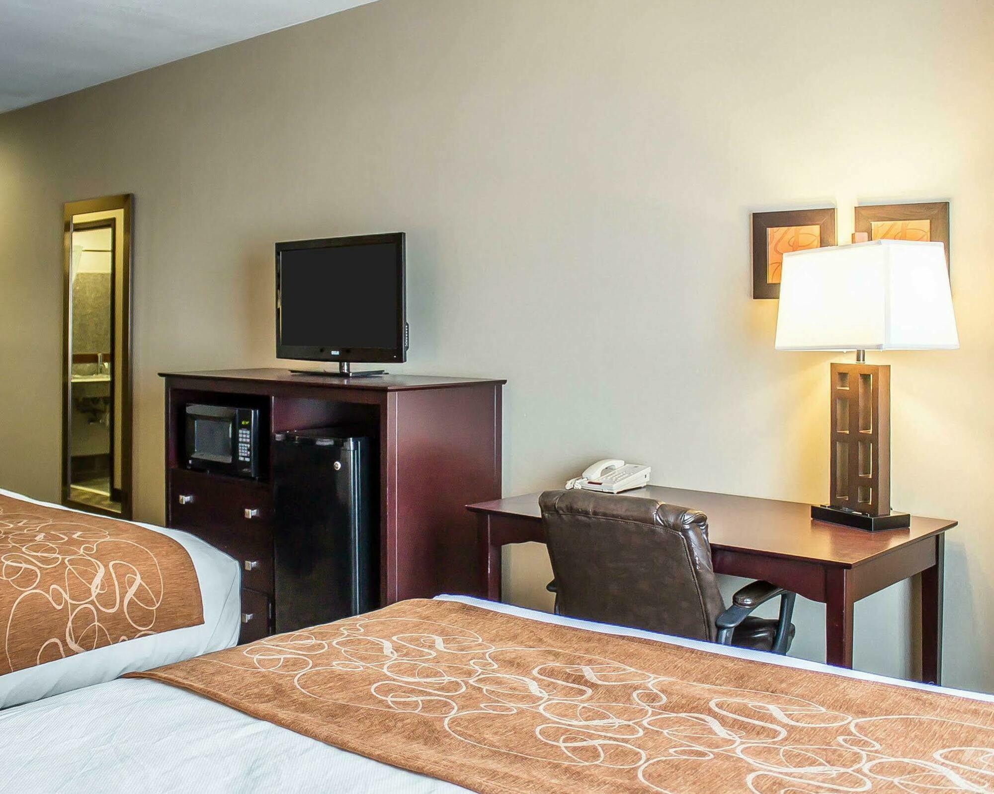 Comfort Suites Perrysburg - Toledo South Εξωτερικό φωτογραφία